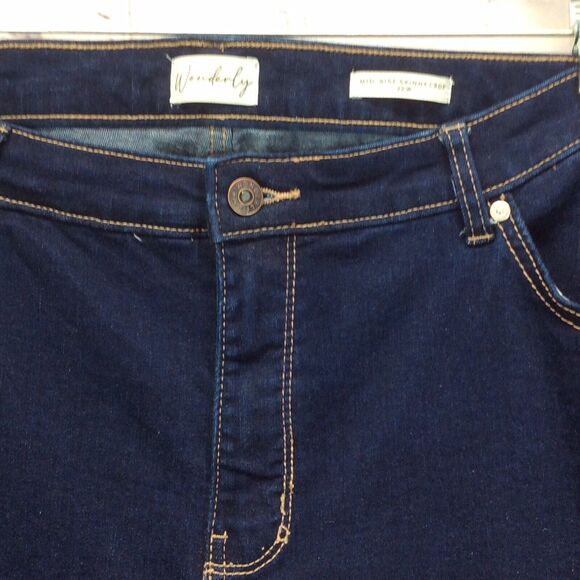 Wonderly Blue Jeans Women's Plus Size 22 W Mid Rise Skinny Crop Stretch Festive - Picture 6 of 8